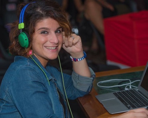 Elisabetta Piro in full DJ mode.